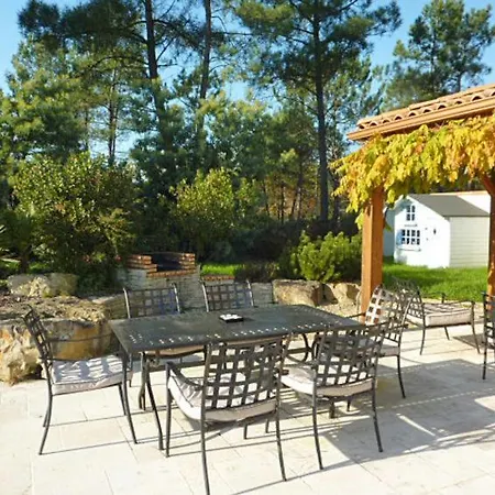 Nyaraló Sleeps 6