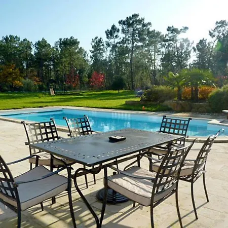 Sleeps 6