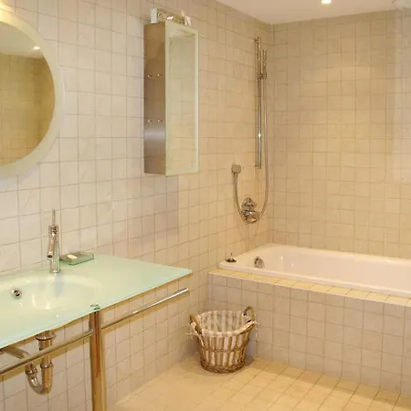 Sleeps 6 * Soullans